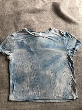 Aritzia Pale Blue Tie-Dye Short Sleeve Tee